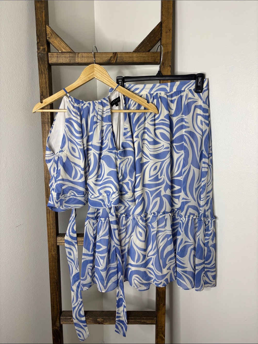 1. State Blue & White Printed Tiered Skirt Set Size S